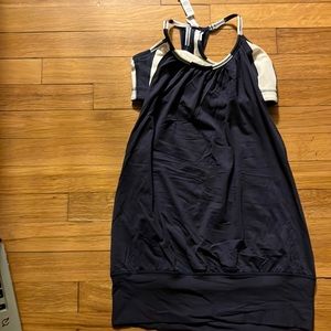 Lululemon tank top with built in bra